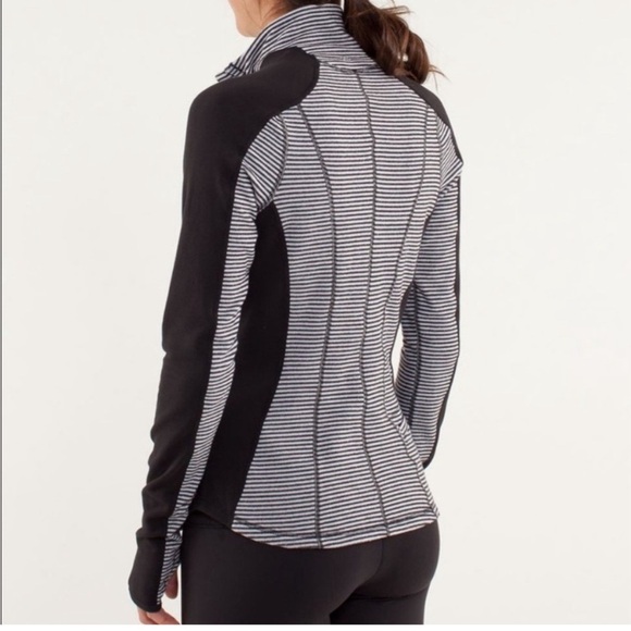 Lululemon Run U Turn Reversible Mini Check Pique Black White Size 8 - Picture 2 of 12